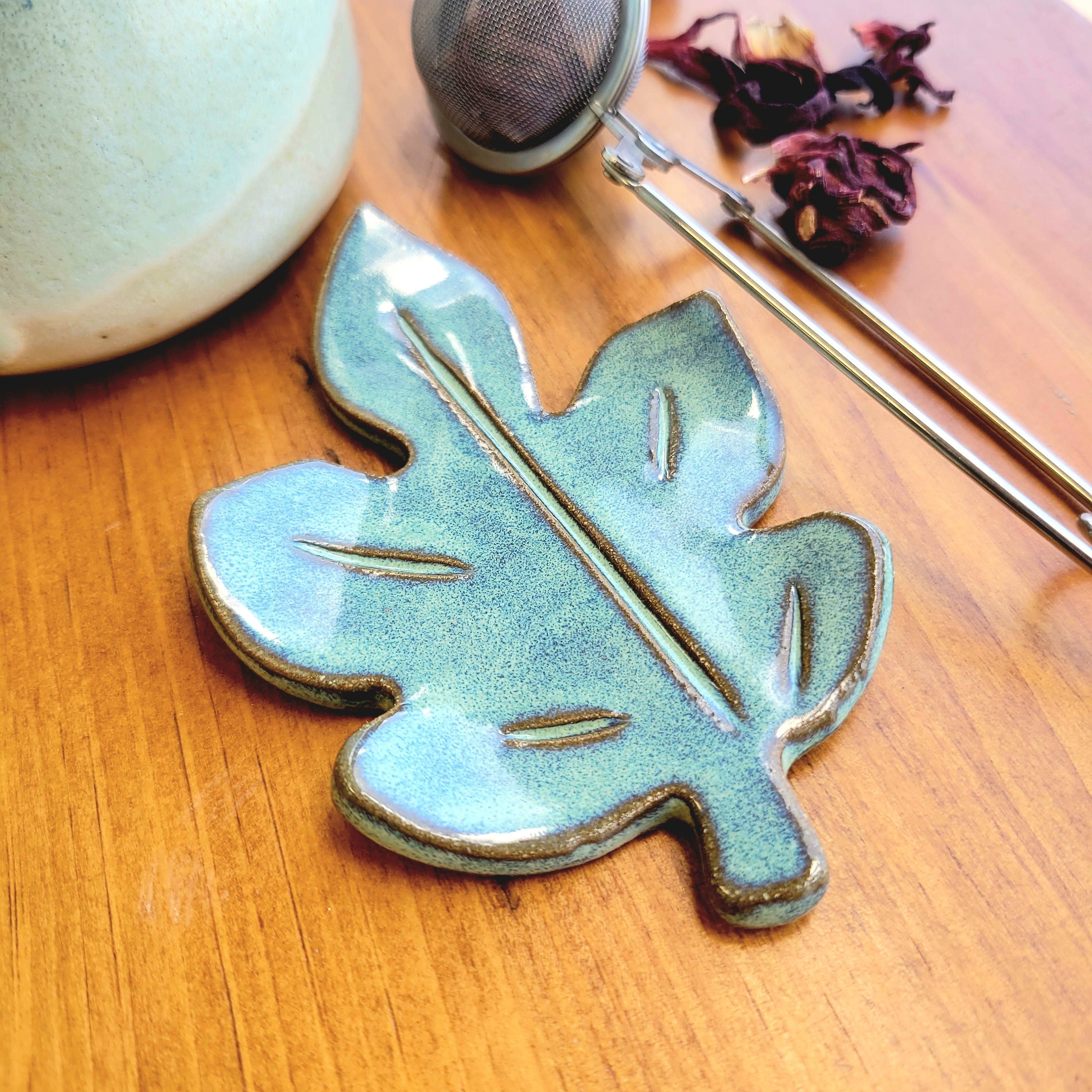 Maple Leaf Mini Spoon Rest for Coffee Station Green – The Mud Place